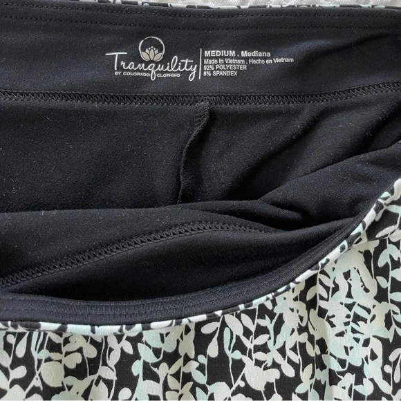 Woman’s size M Skort - Picture 5 of 6